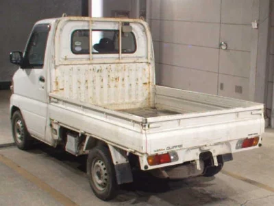 NISSAN CLIPPER TRUCK