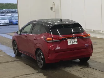 NISSAN AURA