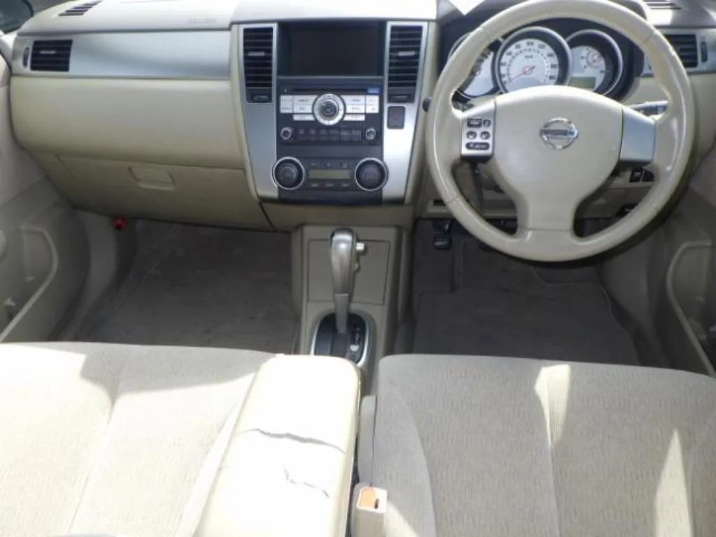 Nissan Tiida 15M, миниатюра 3