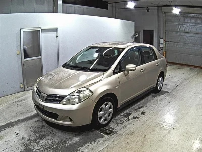 NISSAN TIIDA LATIO