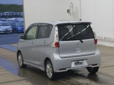 Статистика аукционов Nissan Dayz