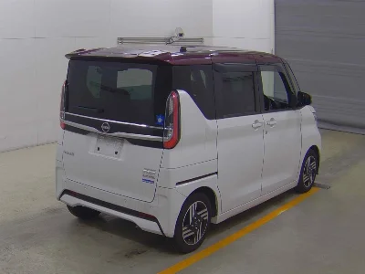 NISSAN ROOX
