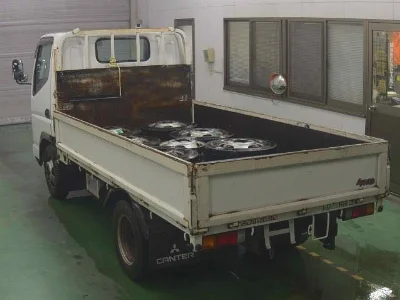 MITSUBISHI CANTER