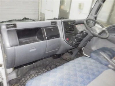 MITSUBISHI CANTER
