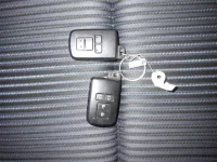 Цена авто Toyota Voxy с аукционов Японии, номер кузова ZRR85W, пробег 171 000, оценка 4