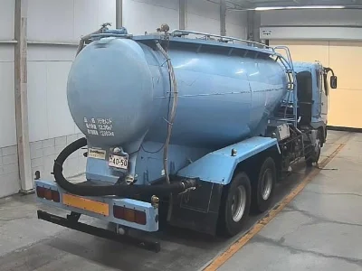 MITSUBISHI FUSO