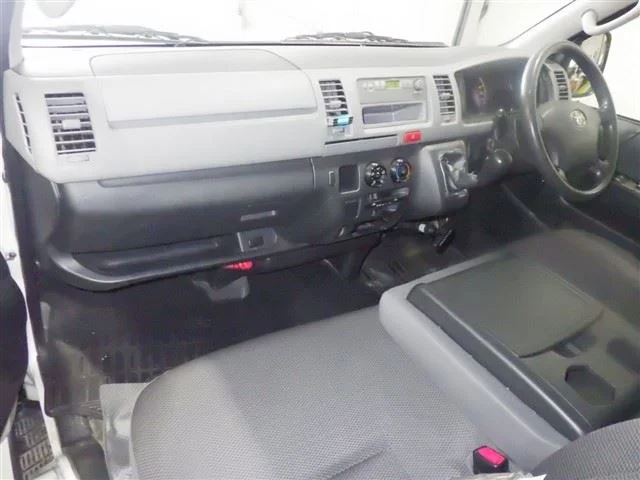 Toyota HiAce 4WD Long DX, миниатюра 3