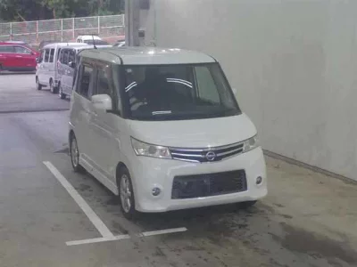 NISSAN ROOX