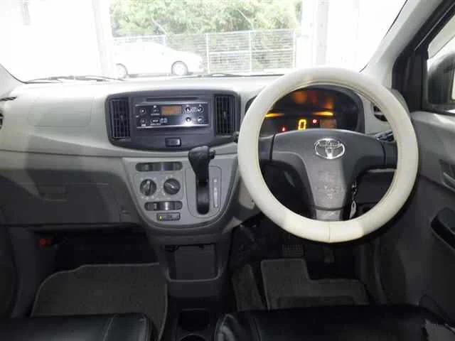 Toyota Pixis Epoch, миниатюра 3