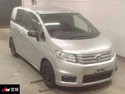 HONDA FREED SPIKE