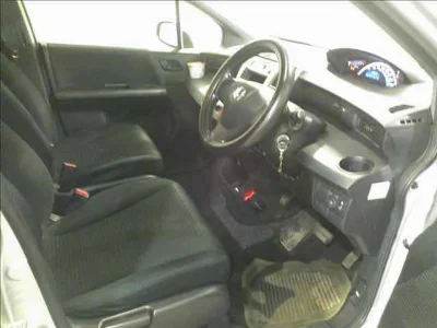 HONDA FREED SPIKE