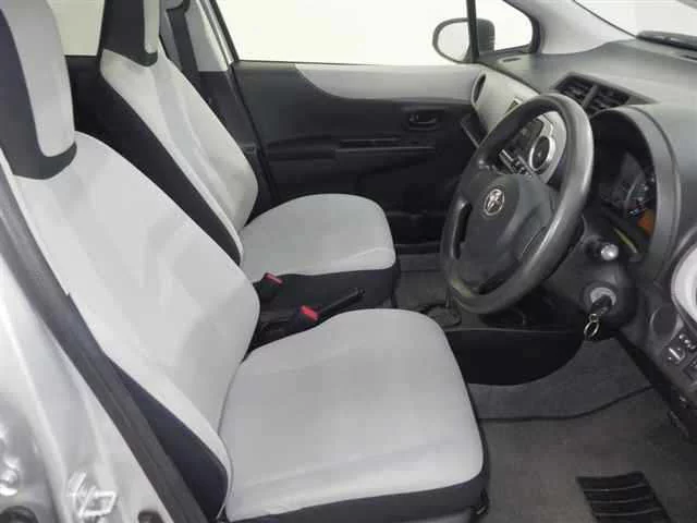 Toyota Vitz, миниатюра 3