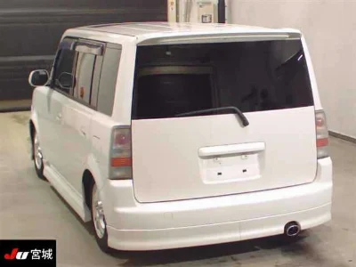 TOYOTA BB
