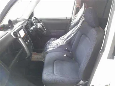 TOYOTA BB
