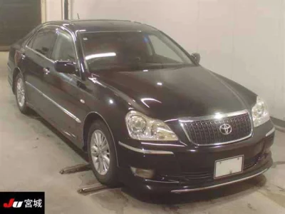 TOYOTA CROWN MAJESTA