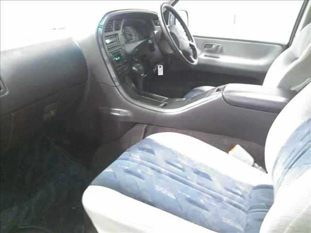 Nissan Largo  с аукциона в Японии