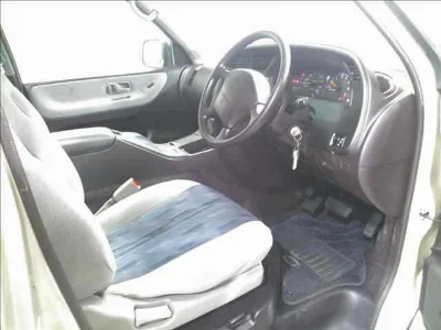 NISSAN LARGO