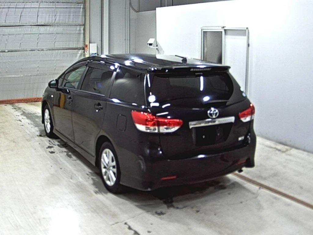 Toyota Wish 1.8S, миниатюра 2