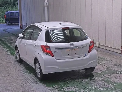TOYOTA VITZ