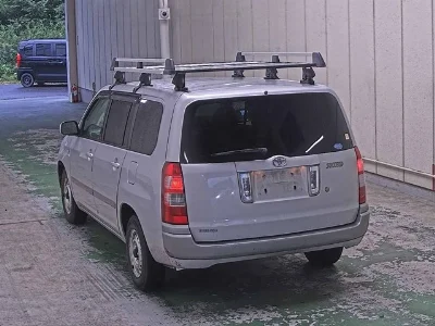 TOYOTA SUCCEED