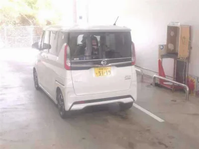 NISSAN ROOX