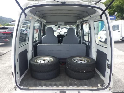 DAIHATSU HIJET VAN