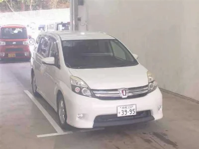 TOYOTA ISIS