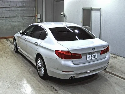 BMW 5 SERIES