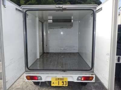 MITSUBISHI MINICAB TRUCK