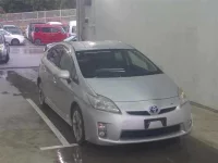 Цена авто Toyota Prius с аукционов Японии, номер кузова ZVW30, пробег 237 000, оценка 2