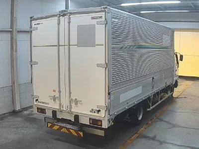 MITSUBISHI FUSO FIGHTER
