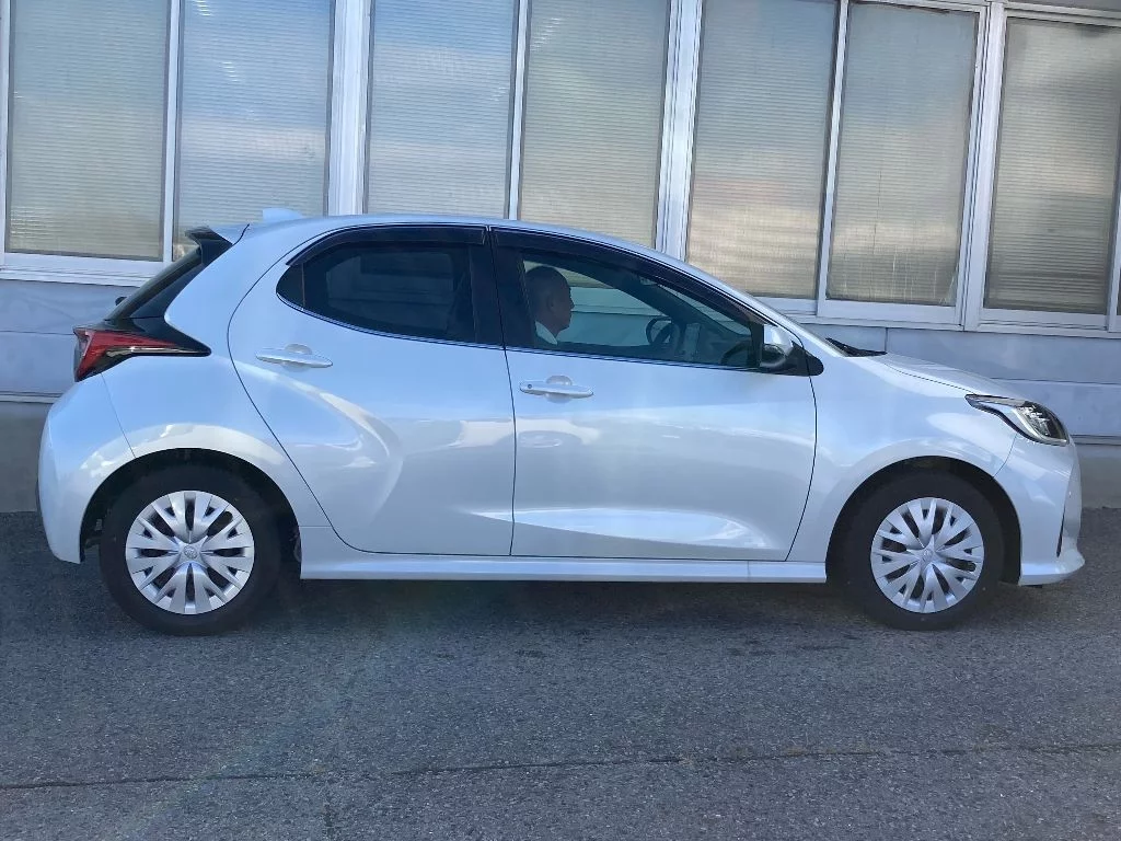 Toyota Yaris HYBRID Z, миниатюра 2