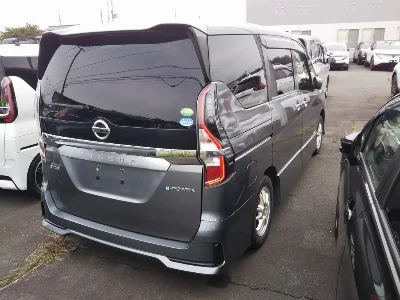 Статистика аукционов Nissan Serena