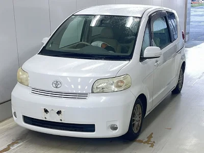 TOYOTA PORTE