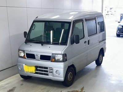 NISSAN CLIPPER VAN