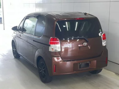 TOYOTA SPADE