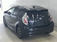 Цена авто Toyota Aqua с аукционов Японии, номер кузова NHP10, пробег 63 000, оценка 6