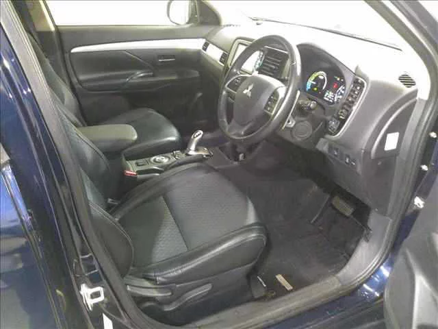 Mitsubishi Outlander 4WD PHEV G Safety Package, миниатюра 4