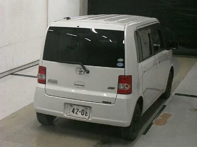 TOYOTA PIXIS SPACE