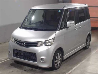 NISSAN ROOX