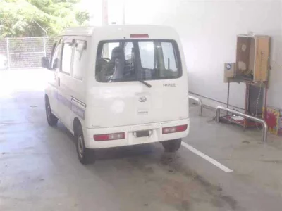 DAIHATSU HIJET VAN