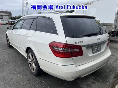 MERCEDES BENZ E CLASS