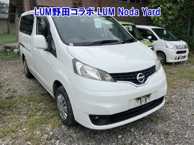 NISSAN NV200