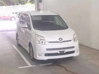 Статистика аукционов Toyota Voxy