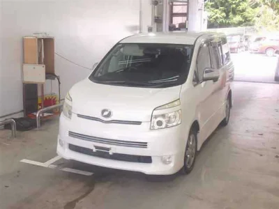 Статистика аукционов Toyota Voxy