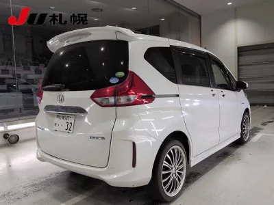 HONDA FREED+