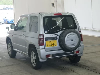 Mitsubishi Pajero Mini