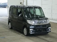 Цена авто Daihatsu Tanto с аукционов Японии, номер кузова LA600S, пробег 82 000, оценка 8