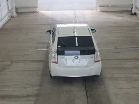 Цена авто Toyota Prius с аукционов Японии, номер кузова ZVW30, пробег 135 000, оценка 2