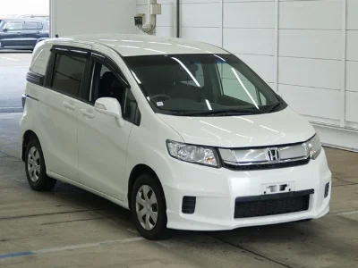 HONDA FREED SPIKE